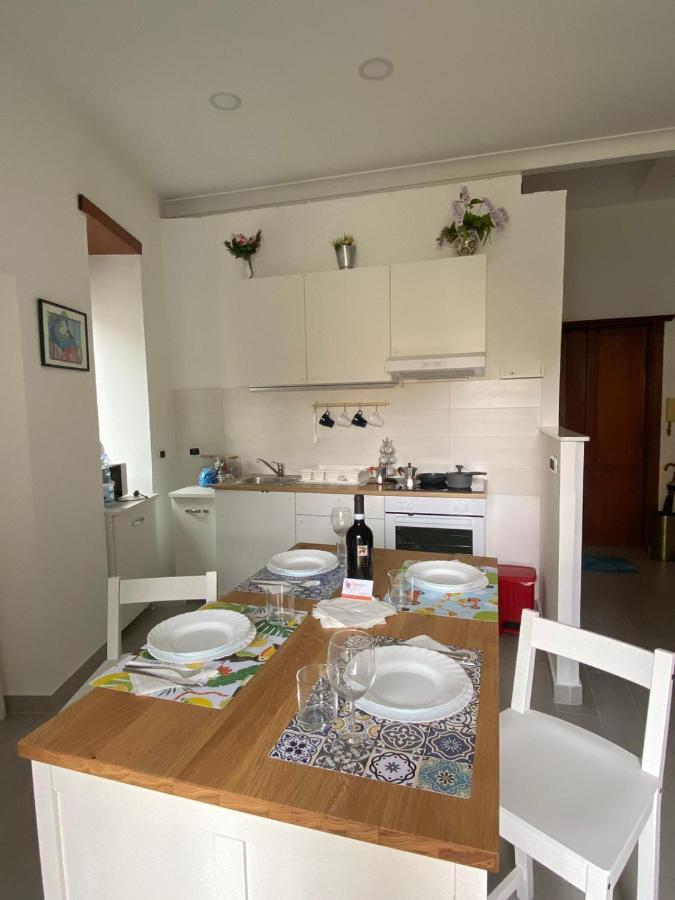 Appartement Casa Vacanza Le Ginestre à Portici Extérieur photo